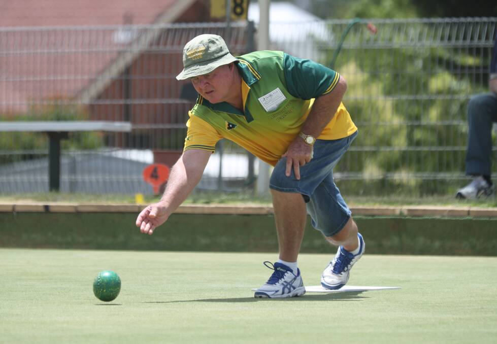 FUN IN THE SUN: Peter Naylor in action during a recent Saturday game at the Majellan Bowling Club. Photo: PHIL BLATCH 010519pbmaj2