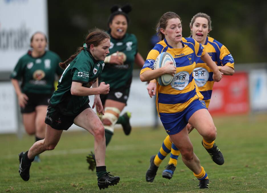 FANTASTIC FIRST UP: Bathurst Bulldogs winger Jacinta Windsor was impressive in her debut season of rugby. Photo: PHIL BLATCH