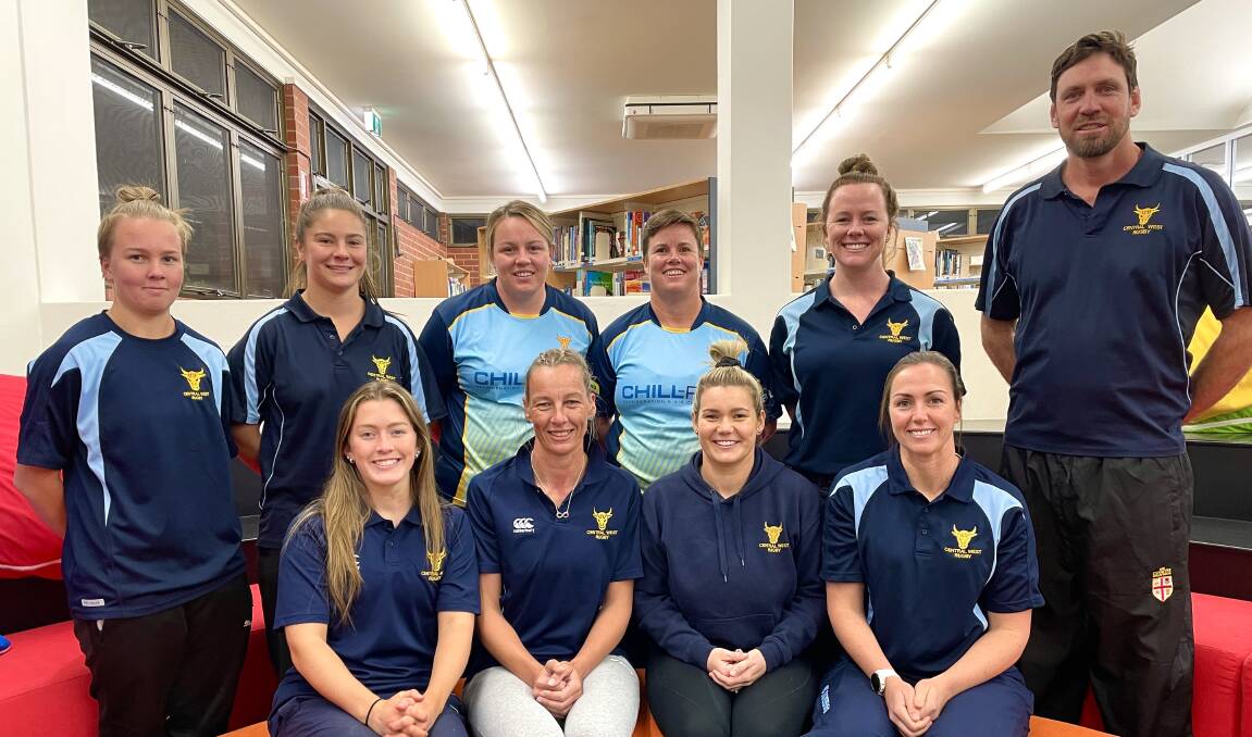 DOGS TURNED BULLS: Bathurst Bulldogs has a strong presence in the Central West's Thomson Cup squad. Ready to rip in at Tamworth are, back, Poorsha Mcphillamy, Teagan Miller, Ebony Fenton, Marita Shoulders, Kate Gullifer (manager), Matt Waterford (coach) and front, Jacinta Windsor, Mel Waterford, Nicole Schneider and Daisy Morrissey. Absent: Sarah Colman.