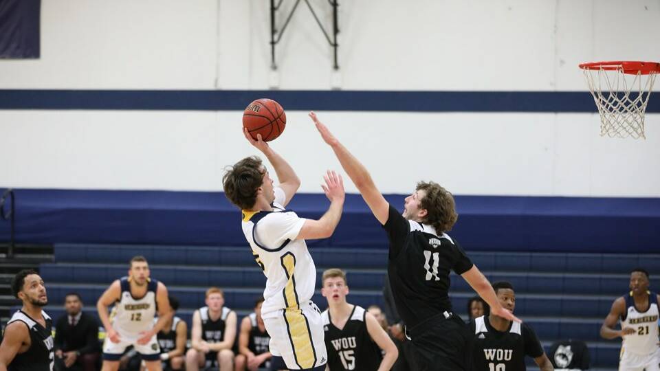 AIMING UP: Will Cranston-Lown and his Regis team-mates are hungry to find their first win of 2020. Photo: REGIS UNIVERSITY