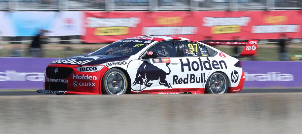 BUMPER BATHURST: For the first time since 2000, this year's Bathurst 1000 will also act as the Supercars' season finale. Photo: PHIL BLATCH