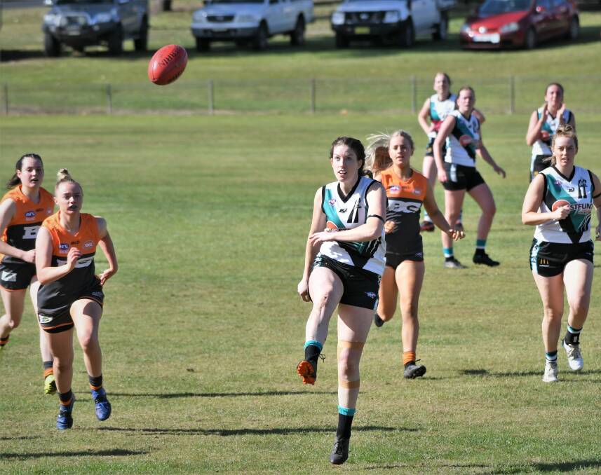 MAJOR EFFORT: Amelia Wright was amongst the scorers for the Bathurst Lady Bushrangers in Saturday's derby with the Giants. Photo: CHRIS SEABROOK