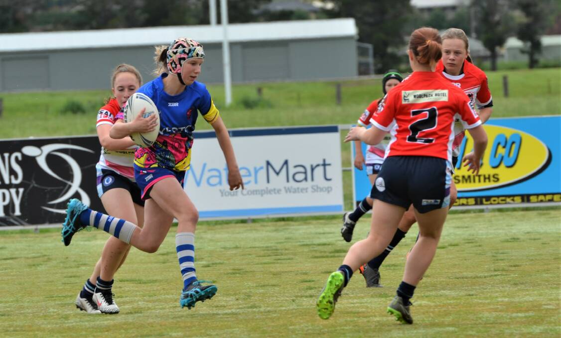 YOUNG GUNS: There was plenty of highlights in the under 13s development match between the Panorama Platypi and the Midwest Brumbies. Photos: ANYA WHITELAW
