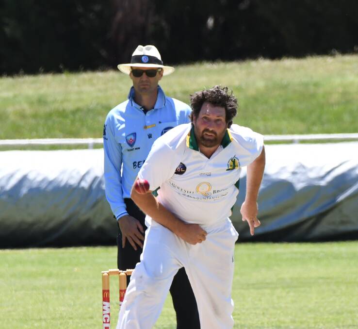 TURN THE TIDE: Matt Fearnley's catch off his own bowling was a crucial moment for Bathurst on Sunday.