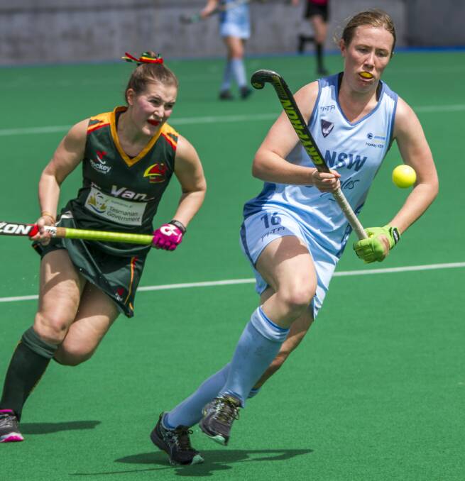 NEW CHALLENGE: Jess Watterson, pictured in action for the NSW Arrows, has been named in the NSW Pride squad for the new Hockey One competition.