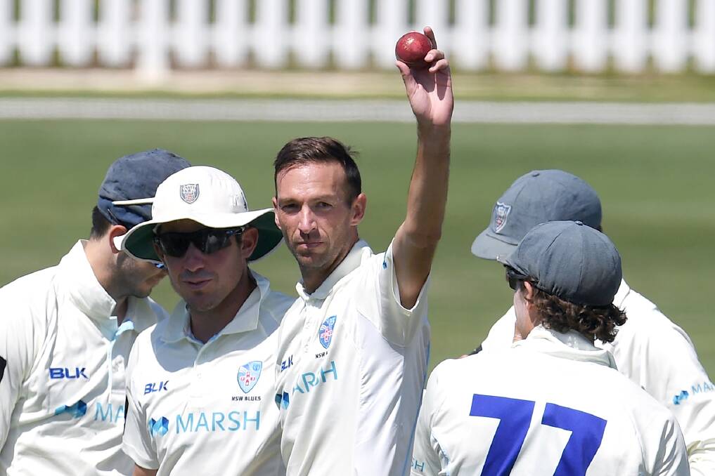 QUESTIONS: Bathurst cricket commentator and Sheffield Shield star Trent Copeland thinks the Australian Test team must review their tactics. Photo: AAP/CRICKET AUSTRALIA