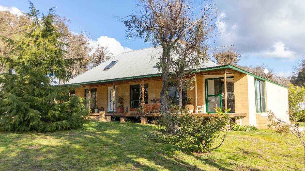 WAYFIELD - Peaceful Country Escape 10.66ha
1929 O'Connell Road
