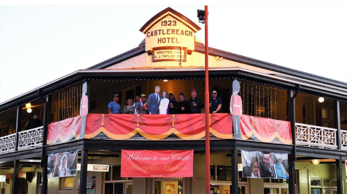 Scroll through these pictures of The Castlereagh Hotel, Dubbo. 