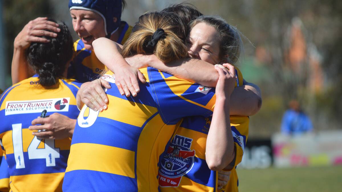 All the action from Saturday's grand final qualifiers at Endeavour Oval, photos by MATT FINDLAY