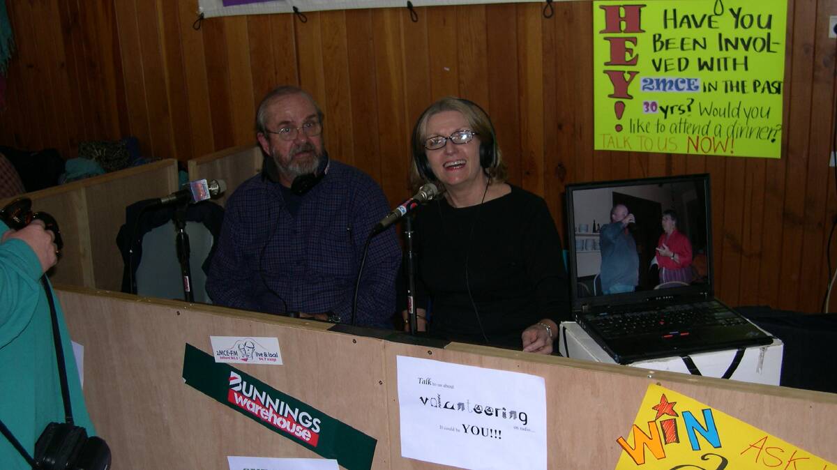 IN THE COMMUNITY: 2MCE at a previous Royal Bathurst Show with presenters Jock and Ann Roxborough. Photo: SUPPLIED