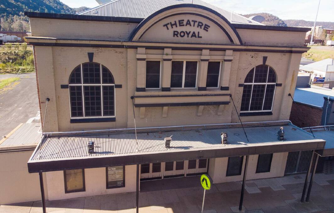 FOR SALE: Lithgow's Theatre Royal.
