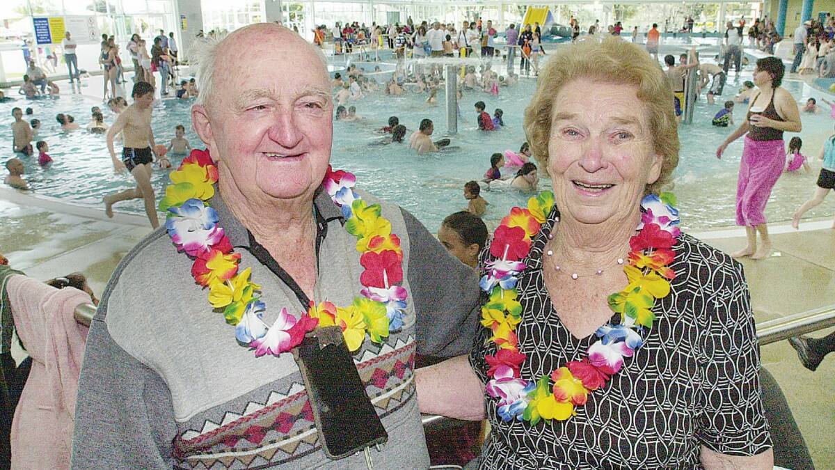 FAREWELL: The late John and Nina Manning at the official opening of the new Bathurst Aquatic Centre in 2007. Photo: CHRIS SEABROOK