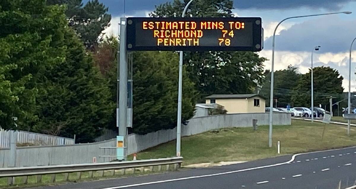 TRAFFIC INFORMATION: The permanent electronic sign on the Great Western Highway at Lithgow. Photo: SUPPLIED