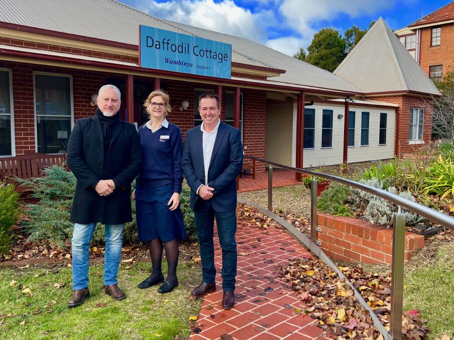 GENEROUS: Member for Bathurst Paul Toole with Tony Spina and Daffodil Cottage
Nursing Unit Manager Mooreen Macleay.