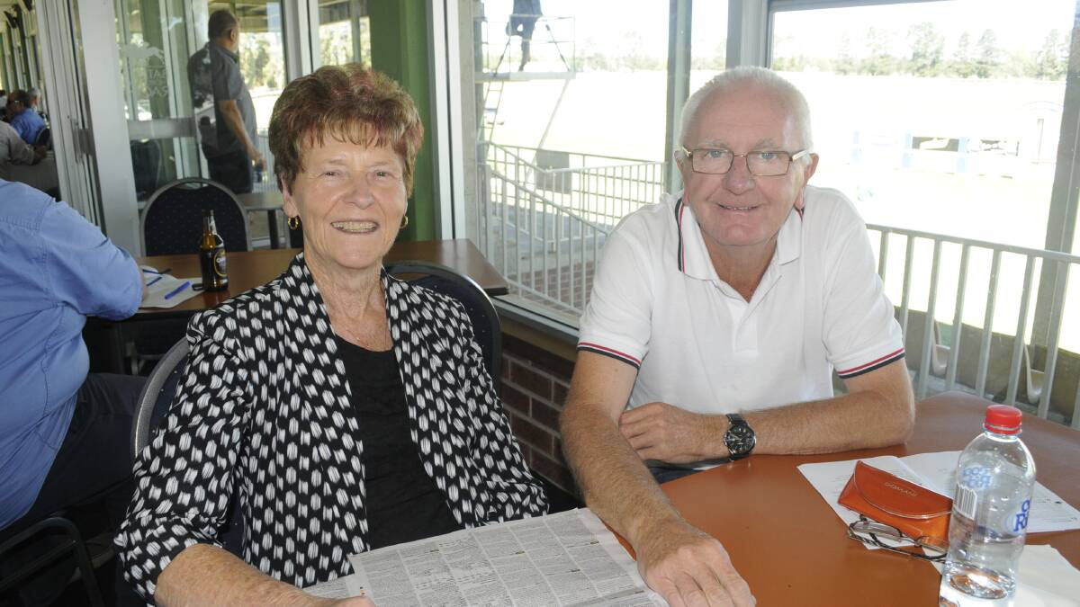 GREAT DAY: Thelma and Graeme Glazebrook from Bathurst enjoying  the race meeting at Tyers Park. 0021317cturf6