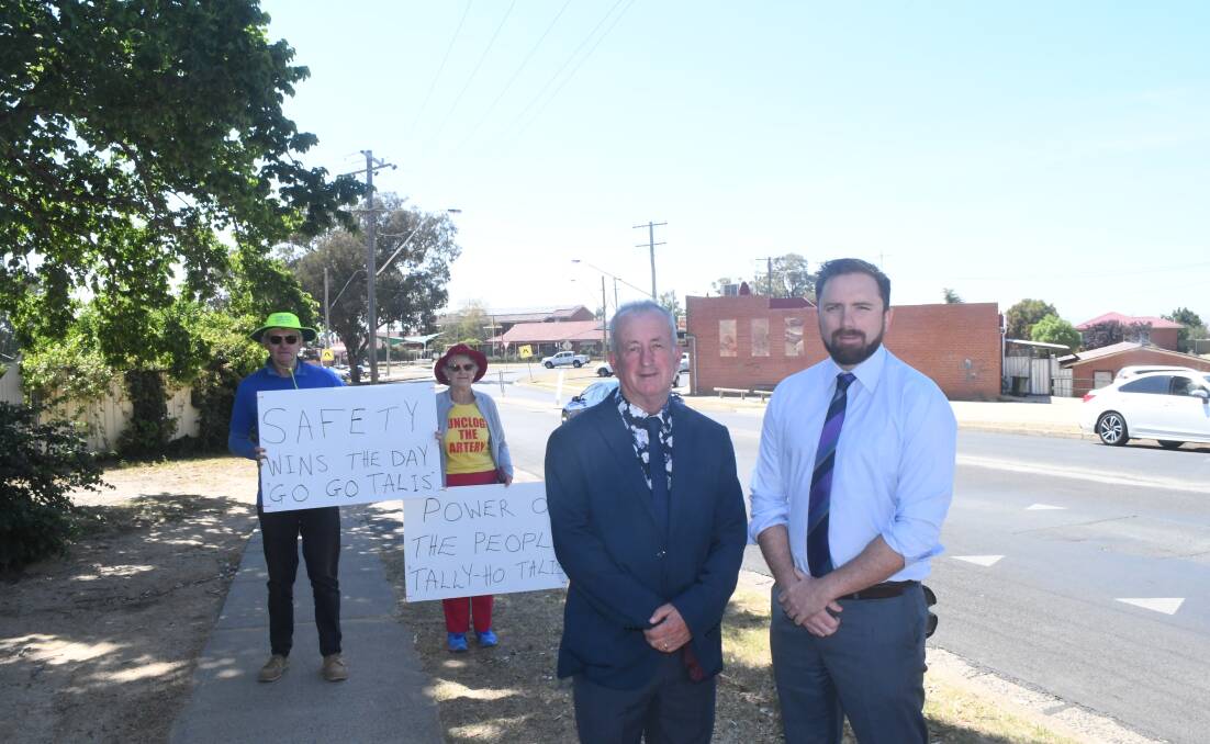 STARTING SOON: Mayor of Bathurst Bobby Bourke with Cr Alex Christian near the intersection, with Kent and Dianne McNab at the back.
