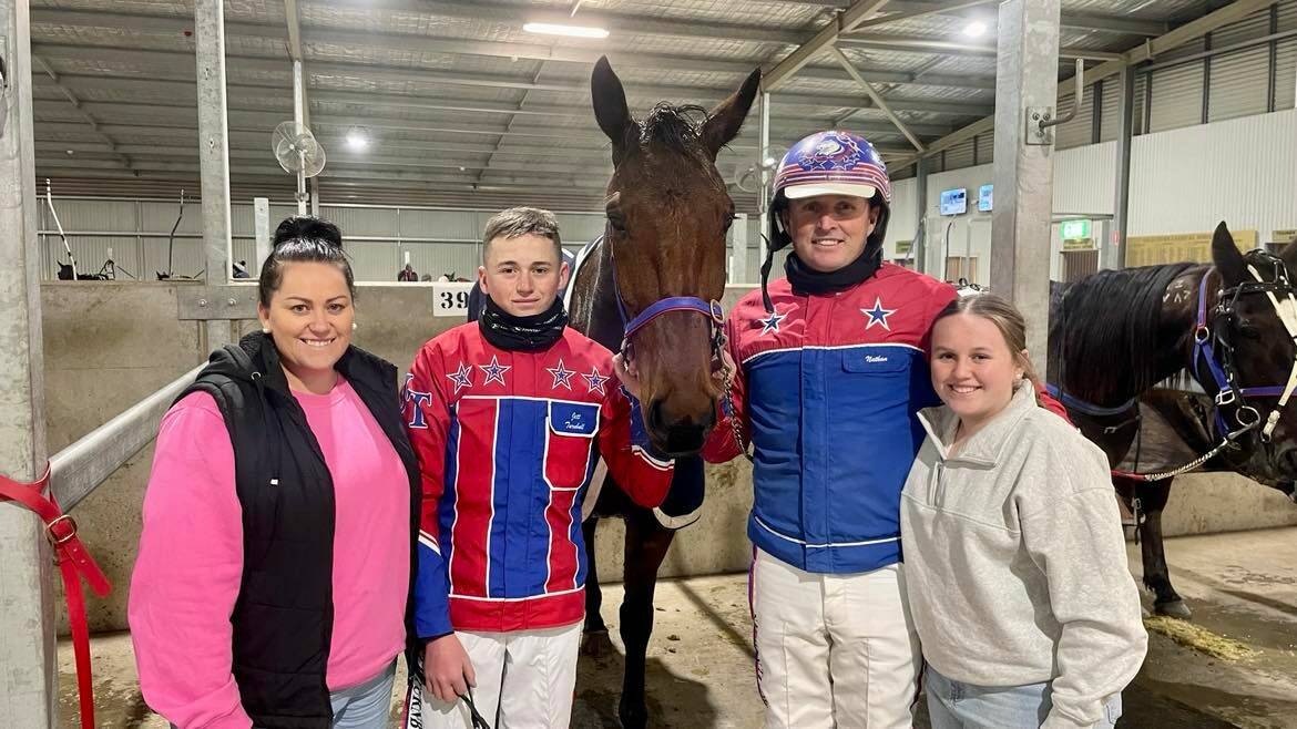 Carly, Jett, Nathan and Lacey Turnbull with Faze of Glory after Wednesday's win. Picture by Amy Rees.
