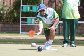 Tony Urza in action at the Majellan Bowling Club. Picture by Phil Blatch.