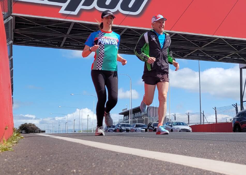 PREPARED: Jenn Arnold and Stephen Jackson will be running seven laps around Mount Panorama this Sunday as part of the London Marathon's virtual event. Photo: ALEXANDER GRANT