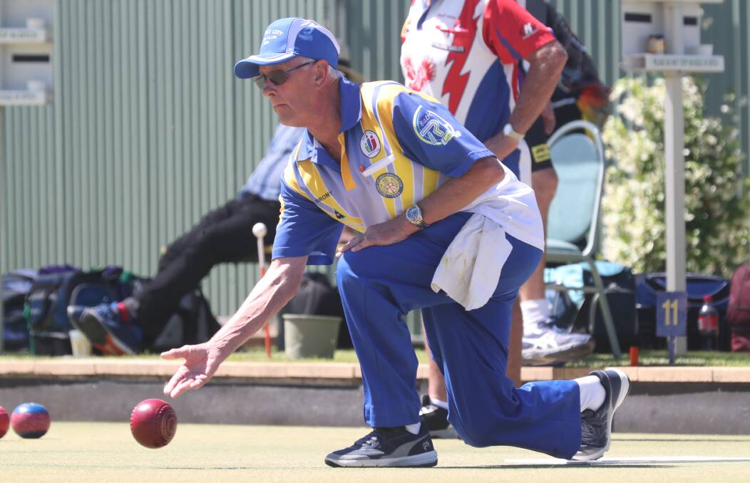 VISITING RIVALS: Bob Lindsay for Bathurst City in his team's game against Ettalong on Saturday. Photo: PHIL BLATCH