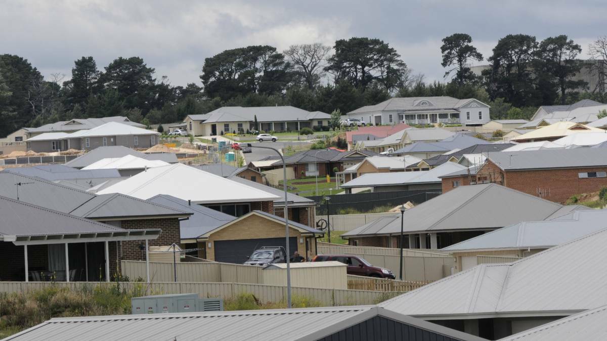 House prices are dropped in Sydney, but there's no fear in Bathurst