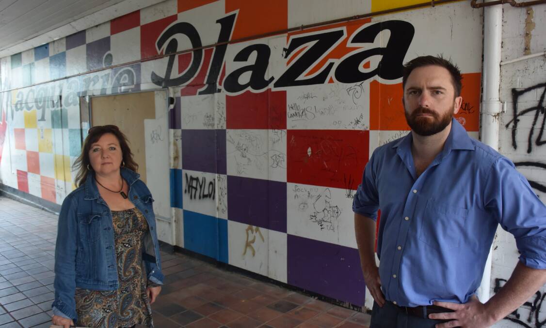 NOT ACCEPTABLE: Bathurst resident Jody Parker with councillor Alex Christian in Macquarie Plaza. Photo: RACHEL CHAMBERLAIN 022219rcplaza2