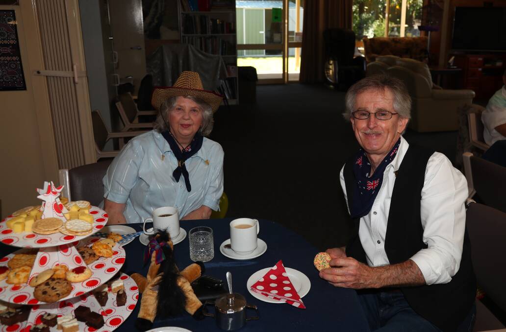 FUN: Jenni Ryan and Ralph Delander attended the second Bathurst Seymour Centre open day during the Seniors Festival. Photo: PHIL BLATCH 040718pbsey2