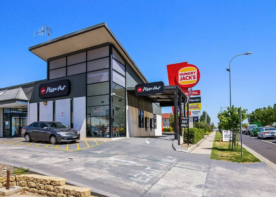 SOLD: The site at 52 Durham Street includes Pizza Hut, Johnny Bean Good and Burgess Rawson's Bathurst office. Photo: SUPPLIED