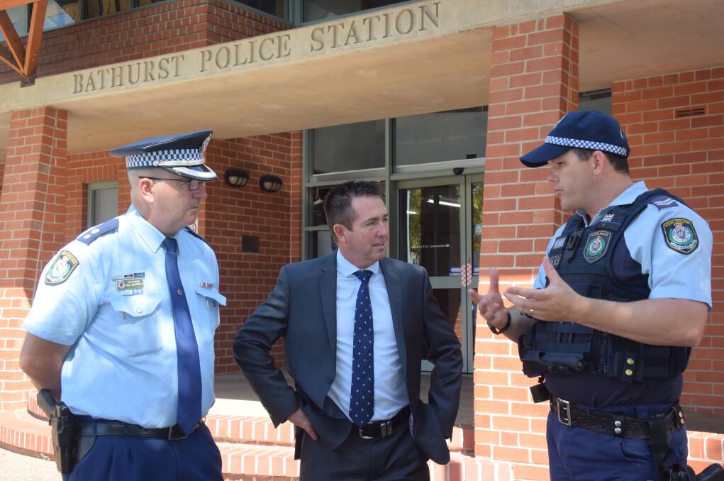 JOINT EFFORT: Superintendent Paul McDonald, member for Bathurst Paul Toole and Senior Constable Matt Holden launching the mentoring program, which has been supported by a NSW Government grant. Photo: RACHEL CHAMBERLAIN 011819rcyouth