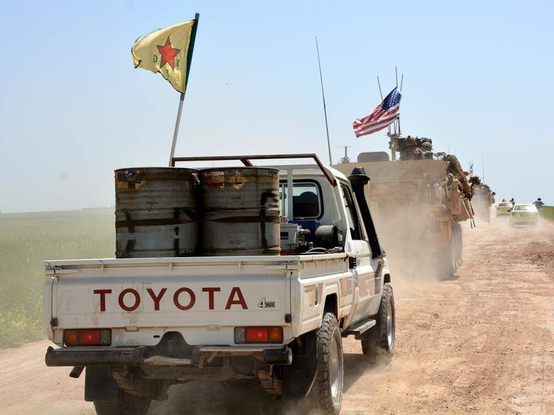 US troops and the Kurdish YPG continue to occupy Manbij as Turkey and Syria deploy their forces.