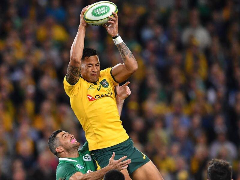Israel Folau says accurate kicking from Australia's playmakers will maximise his aerial strength.
