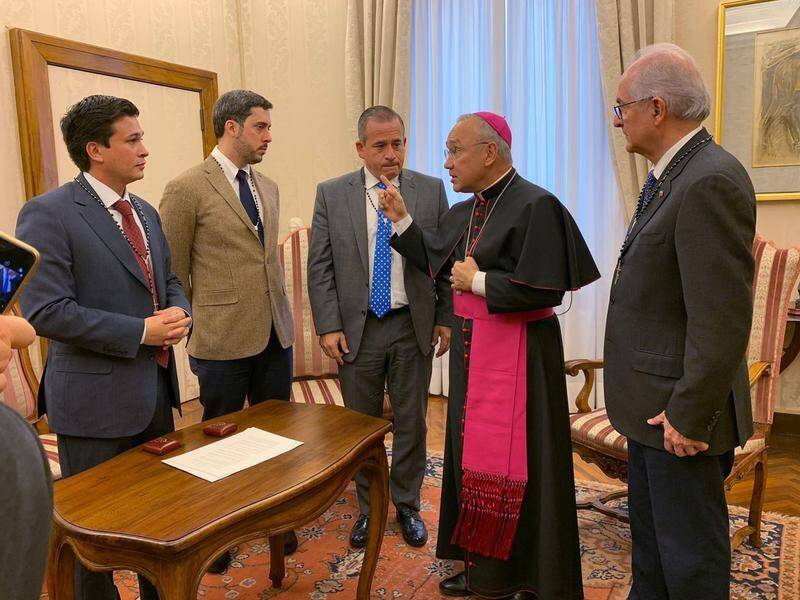 The Vatican has offered to mediate in Venezuela's crisis, with opposition envoys travelling to Rome.