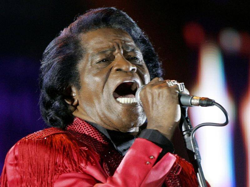 James Brown's family has settled a 15-year legal battle over his estate for an undisclosed sum.