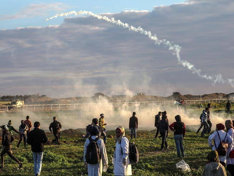 Israel violated human rights during Palestinian protests at Gaza last year, the UN has found.