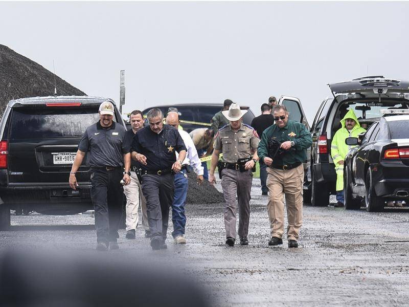 A US Border Patrol agent suspected of killing four women has been arrested in Texas.