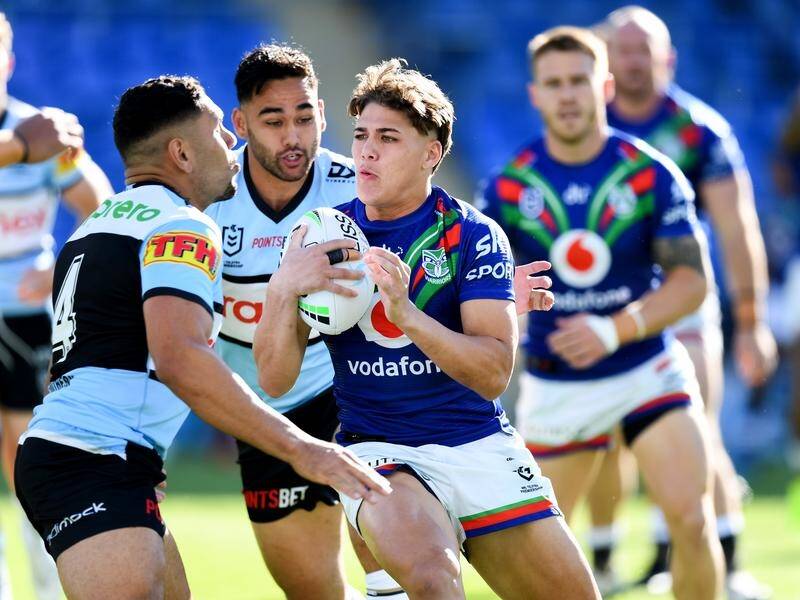 A penalty goal from Reece Walsh has given the Warriors an NRL victory over Cronulla.