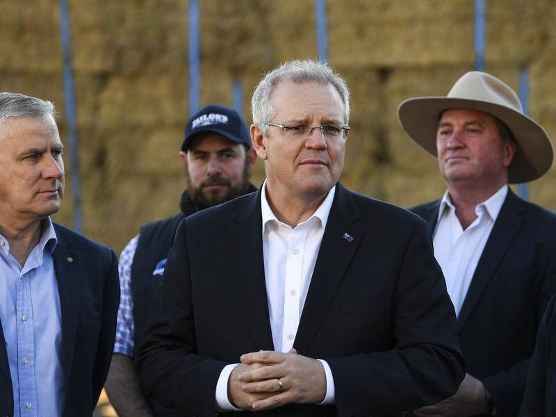Scott Morrison has announced a plan to cut red tape for truckies carrying farm supplies.