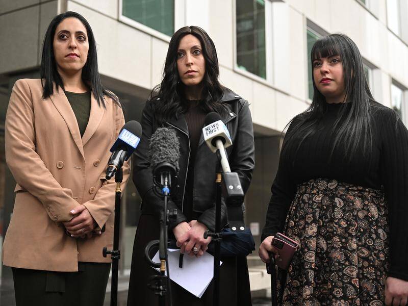 Elly Sapper (L) and Dassi Erlich (R) spoke in court of their pain before Nicole Meyer spoke outside. (James Ross/AAP PHOTOS)