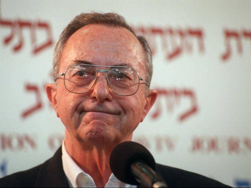 Former Israeli defence minister Moshe Arans has died aged 93.