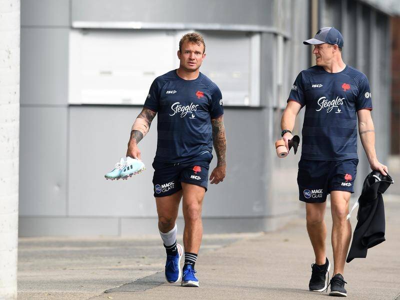 Jake Friend (l) has been named on the Sydney Roosters extended bench for the NRL preliminary final.