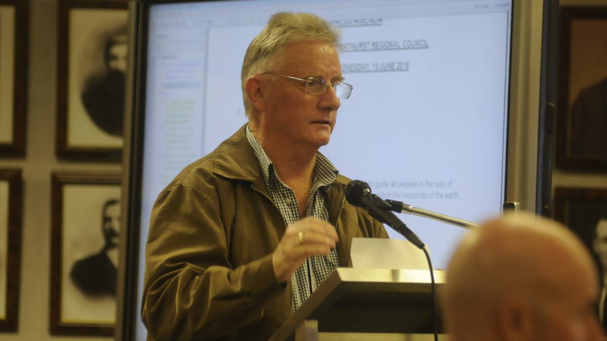 RESPECT THE PLAN: Tremain’s Mill precinct owner Steve Birrell voiced his concerns with the Dairy Farmers DA at Bathurst Regional Council’s meeting on Wednesday. 	061516cmeetng3a