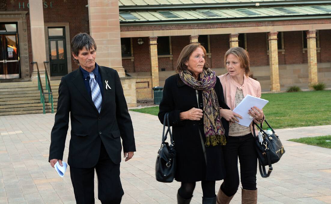 INQUEST: Jessica Small’s mother Ricki (centre), sister Rebecca and Rebecca’s partner Rob Neal leave Bathurst Court House yesterday following the conclusion of an inquest into the disappearance of the Bathurst teenager. Photo: PHILL MURRAY	 060614psmall