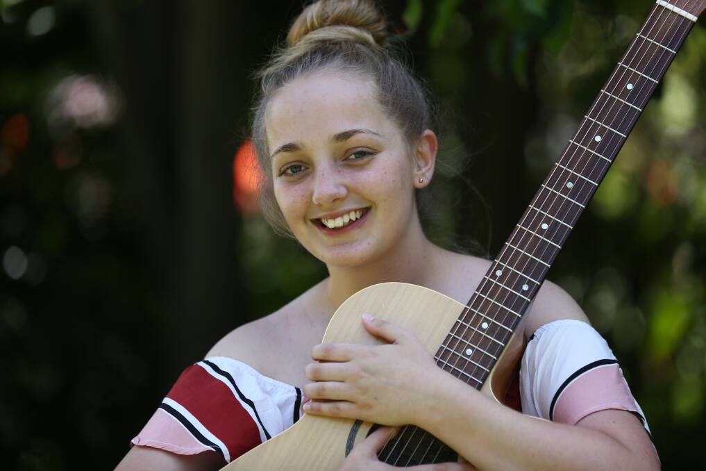 STAR IN MAKING: Bathurst musician Tameka Kennedy has been awarded a scholarship to attend an intensive two-week music course in Tamworth. Photo: PHIL BLATCH. 121918pbtami5