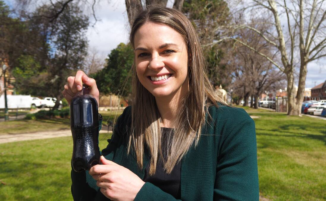 CHECK THE LABEL: Bathurst clinical nutritionist Rachel Murray has welcomed the federal government's review into the need for mandatory added sugar labels on packaged food and drinks. Photo: SAM BOLT