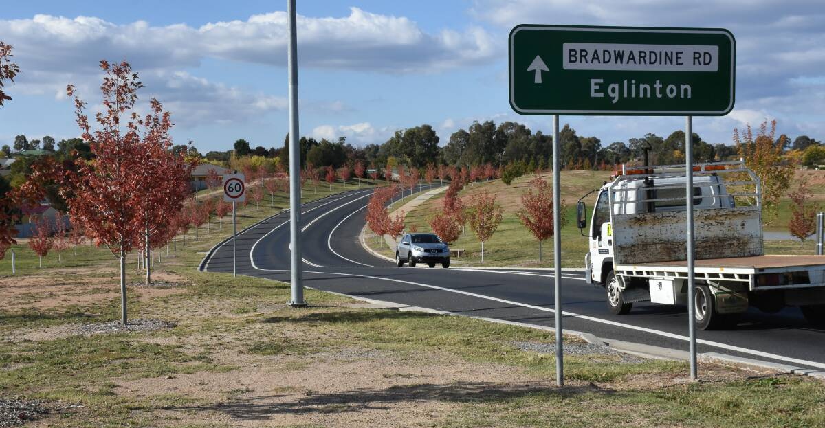 ROAD PLANS: A duplication of Bradwardine Road, between Eglinton Road and Mitchell Highway, has been planned by council. Photo: NADINE MORTON 042718nmroad