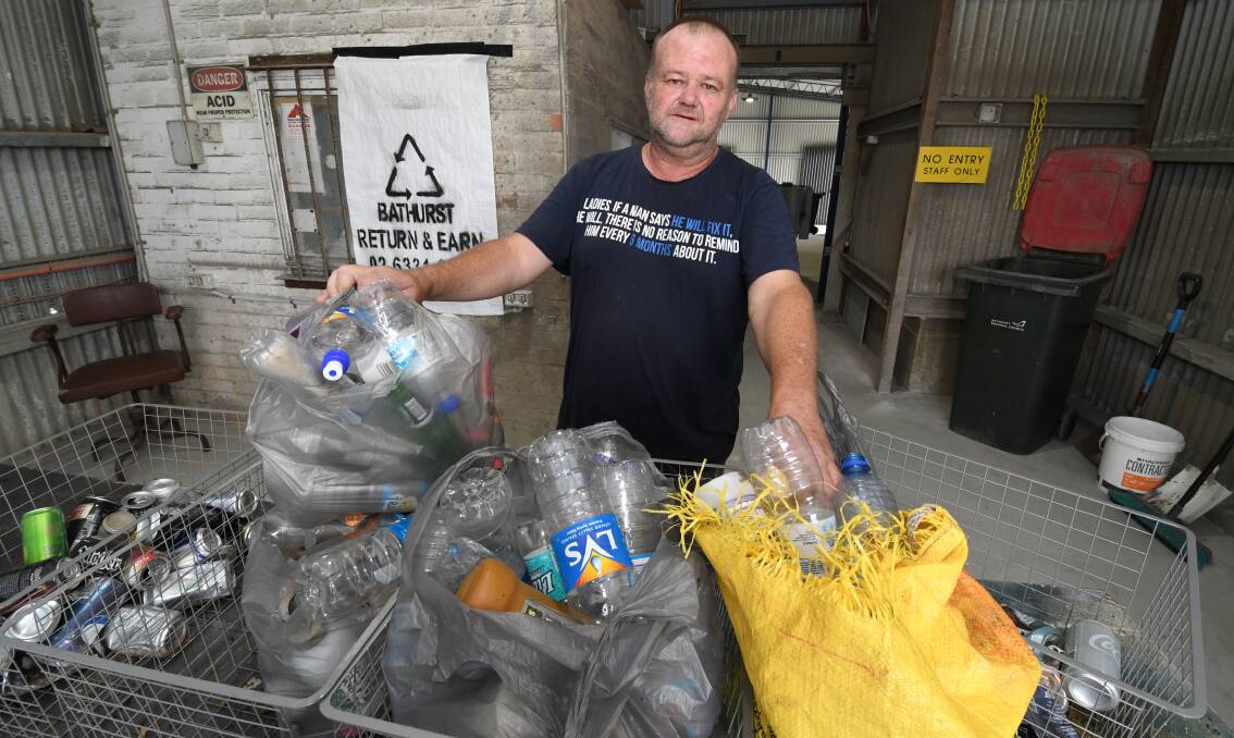 GREAT EFFORT: Wayne Stanton has collected hundreds of items to Return and Earn during his daily walk. Photo: CHRIS SEABROOK 030518crecycle5