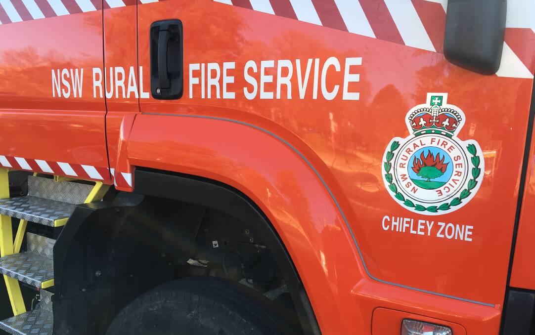 FIRE ALERT: NSW Rural Fire Service crews are on scene at an out-of-control grass fire burning north of Bathurst. Photo: FILE