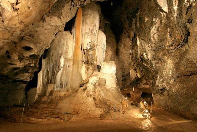 PLACES TO VISIT: Wellington Caves. Photo: FILE