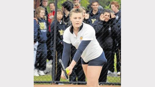 2011: Claire Bernasconi was part of the successful Dubbo College Astley Cup tennis team.
